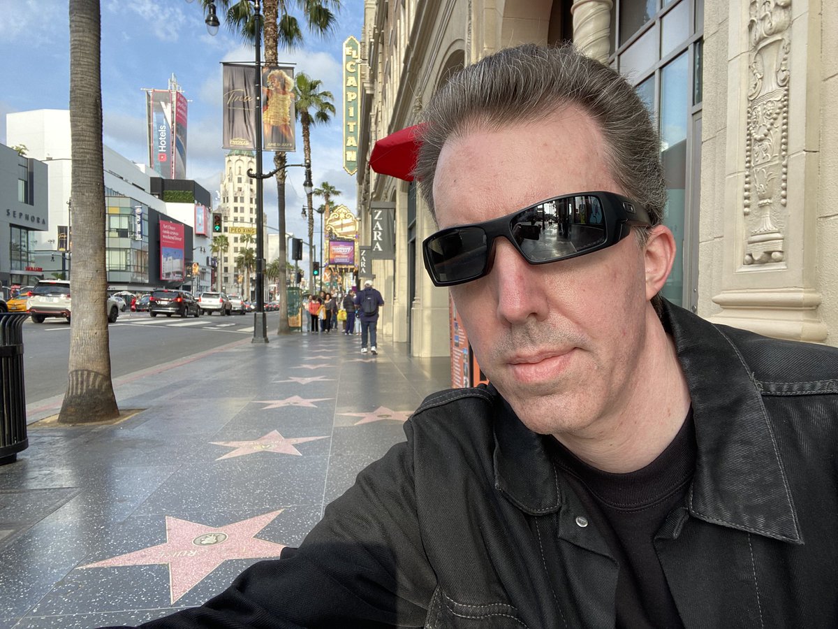 Great view on Hollywood Boulevard.
#travel #Travel #travelphotography #travelling #traveling #Hollywood #hollywoodblvd #walkoffame