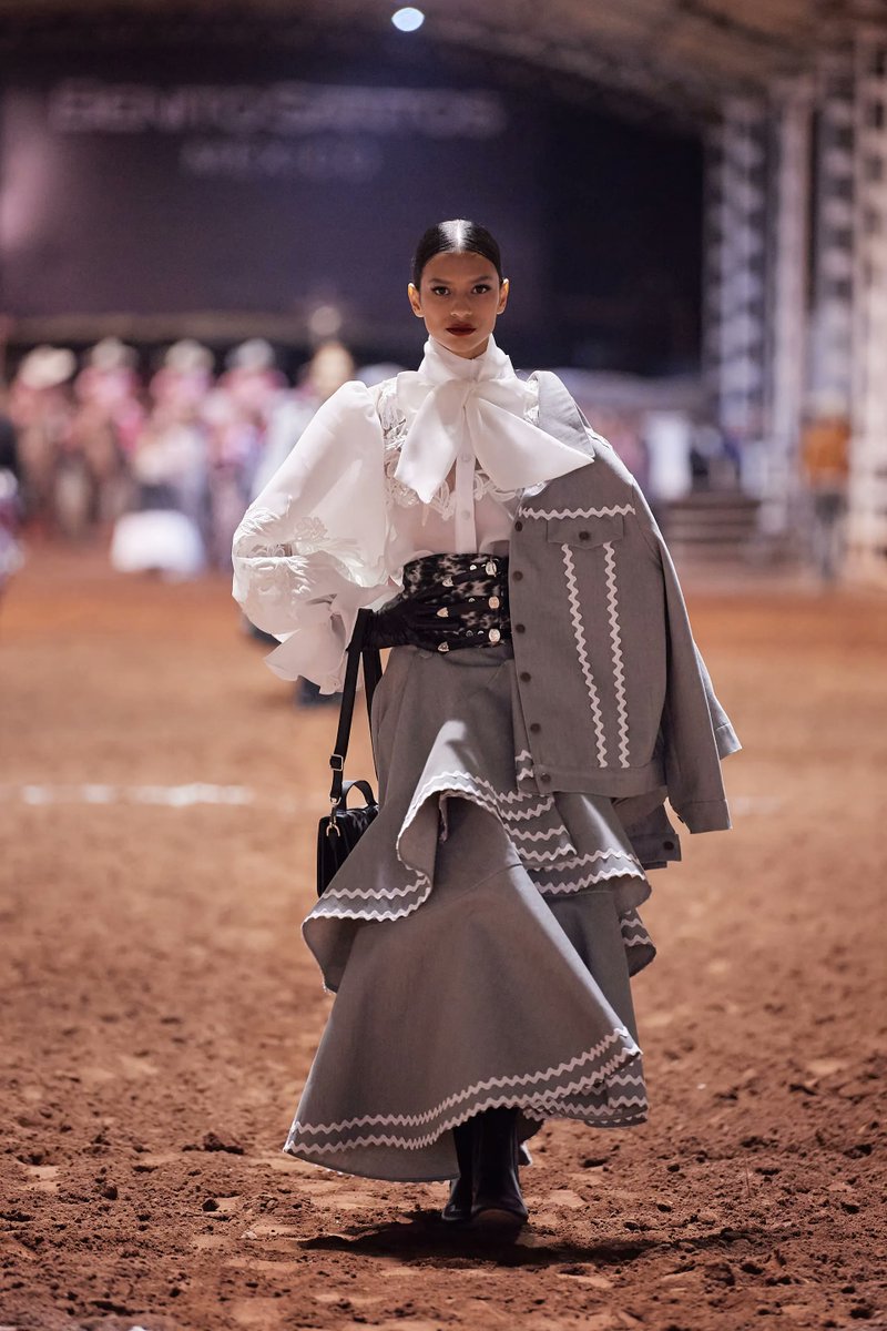 BENITO SANTOS FALL 2023 COLLECTION [1/5].