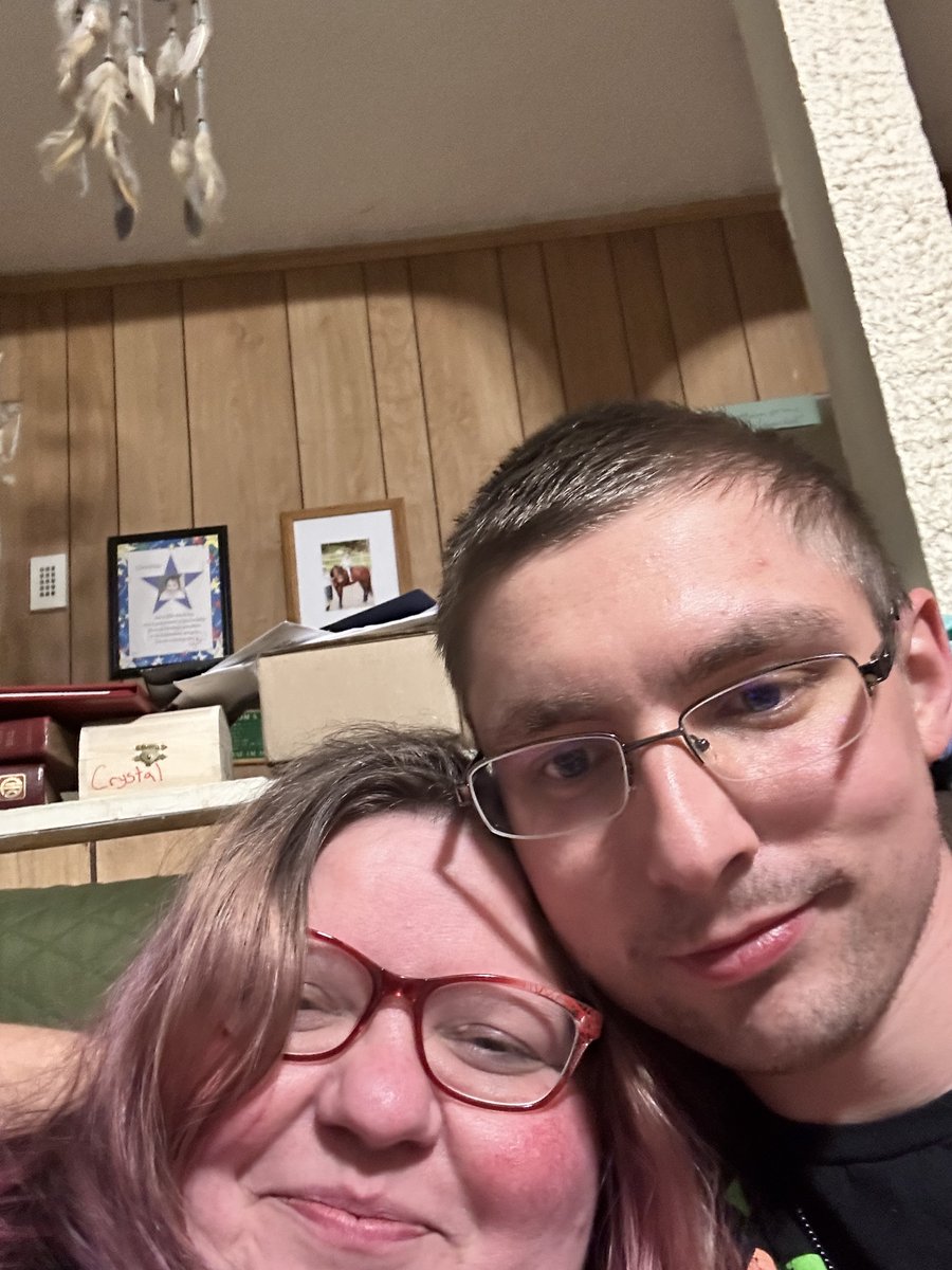 ray3473's tweet photo. Congratulations @ccc2422 Crystal and @MasterB34ver Ryan. 
They met in Cyborg City Discord and now are together. 
💍👰🤵 https://t.co/oKcNFPTzHD