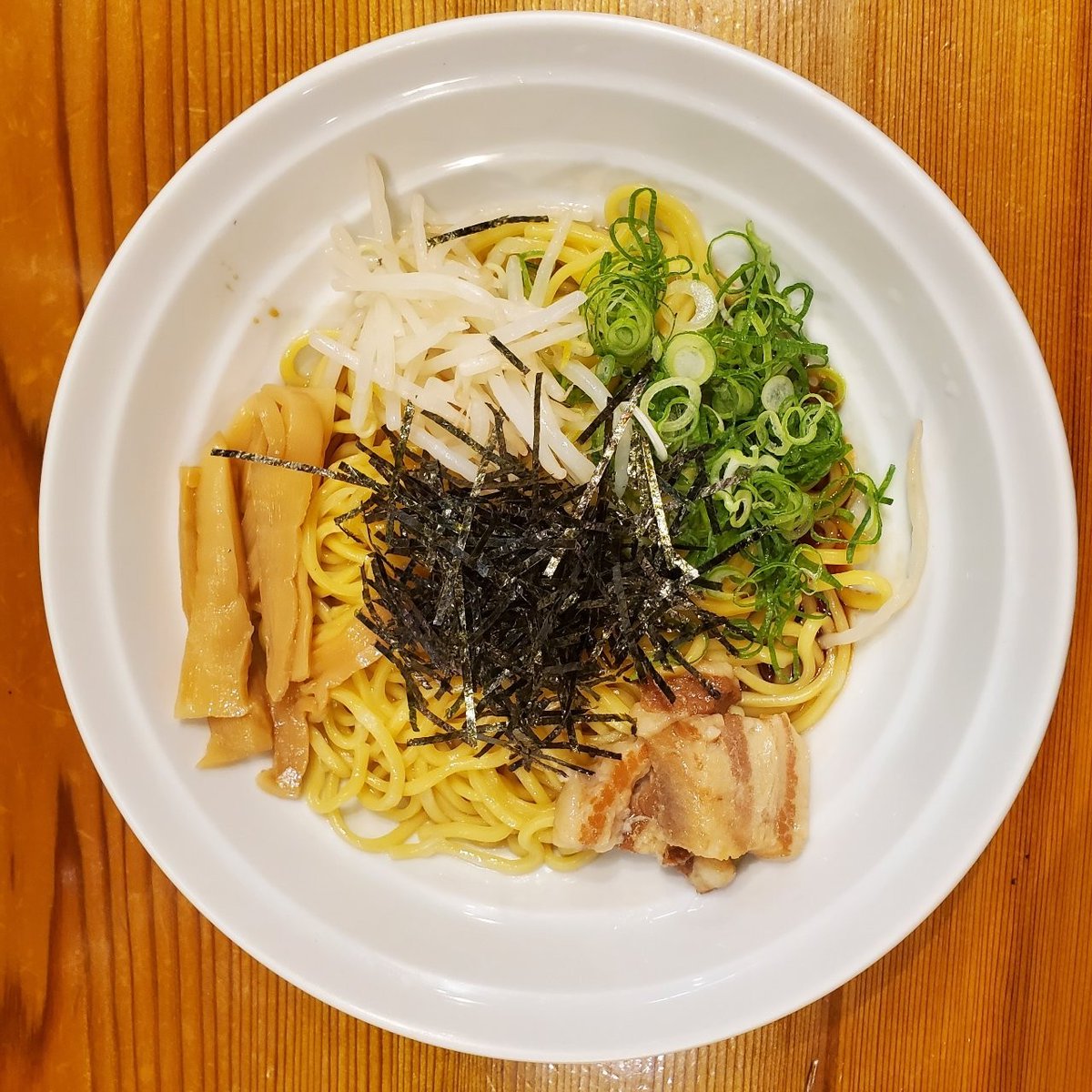 msyktktn's tweet photo. レビューを投稿しました『油そば商店 油坊主』恐らく娘が生まれて… https://t.co/uF2yGPgfrV #ramendb #ramen #ラーメン https://t.co/127E3LZdjc