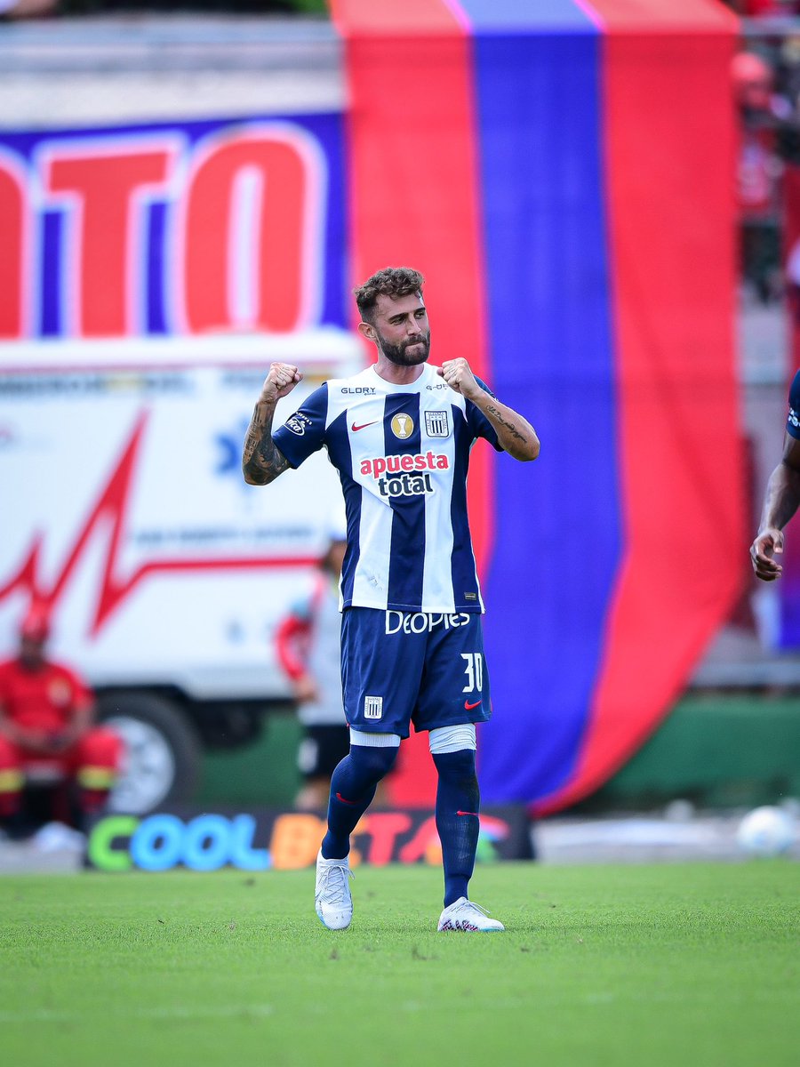 DeDejense's tweet photo. ¡Ya casi de ALta! 💙

Andradre participó en la práctica junto a sus compañeros y el plan sería que llegue para el partido ante Paranaense. 🙌
Costa aún sigue con trabajos de fisioterapia, mientras que Sabbag y Peruzzi hoy se unieron a los entrenamientos con sus compañeros. 💪 https://t.co/1Q2THO5BkO