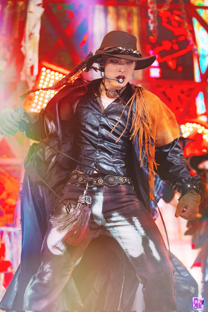 ateez_venezuela's tweet photo. [📸] Fotos del comeback stage de Ateez en Inkigayo

🔗: https://t.co/LvB0lvIvpB

Cr. ATEEZUD
#ATEEZ #에이티즈 #ATEEZ_BOUNCY #OUTLAW @ATEEZofficial https://t.co/h6i1obfdOC