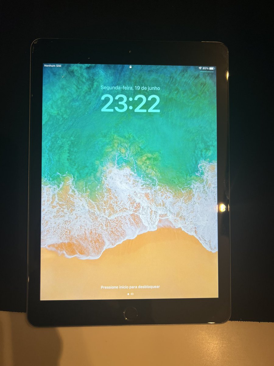 Rapaziada, estou vendendo meu iPad 6ª geração 128GB, sem detalhes, acompanha capinha da Speck e sempre foi usado com película.

Valor R$ 1.500,00.  Somente pix.

Quem puder ajudar dando RT, só agradece 💜💜