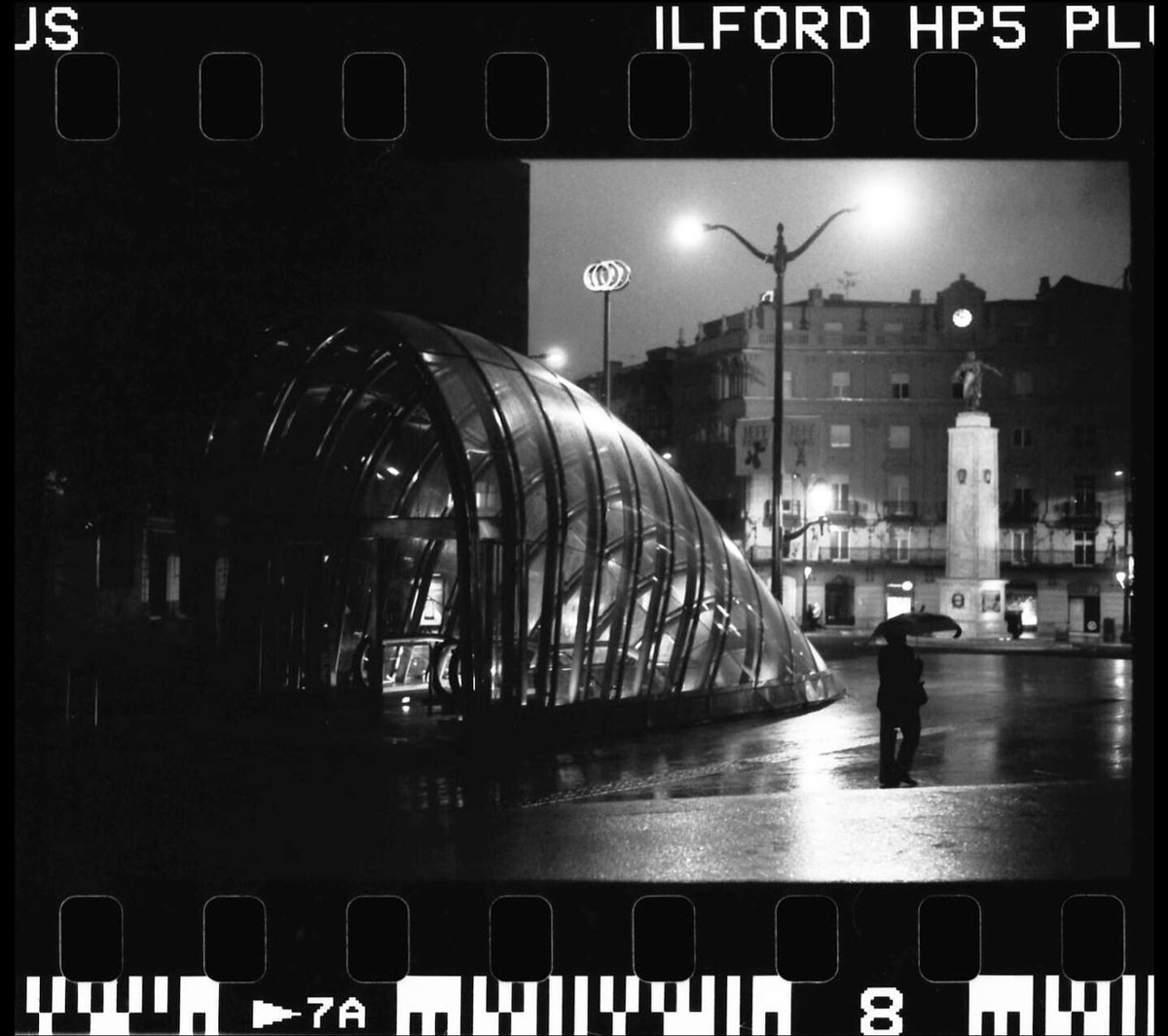 Passing through, Bilbao.
#LeicaM6