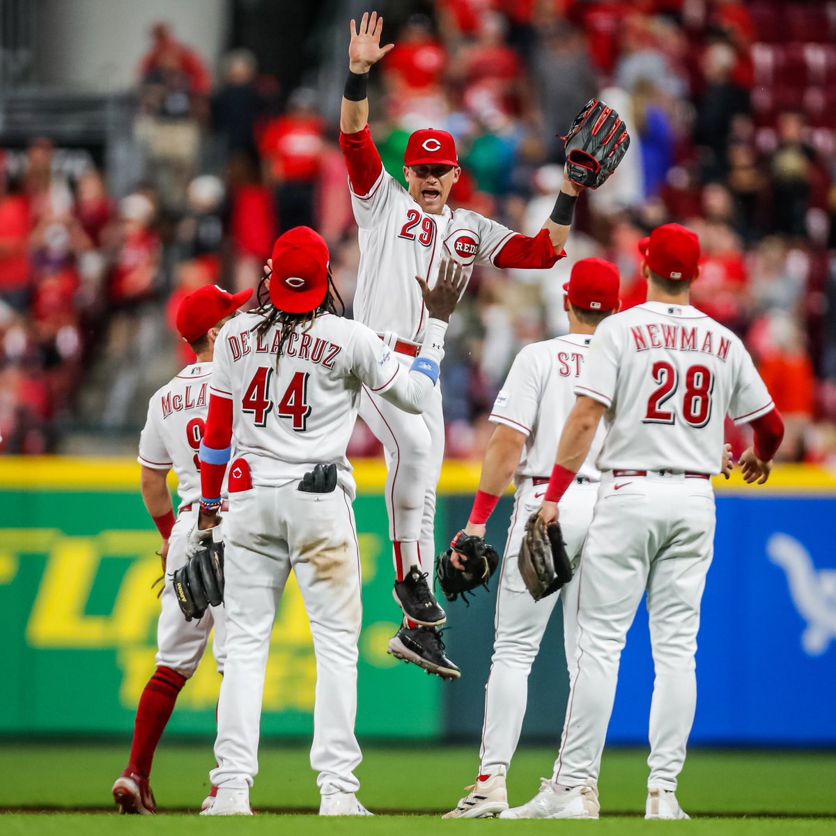 The Cincinnati Reds have won 9 baseball games in a row!!!!!!!!!

#ATOBTTR