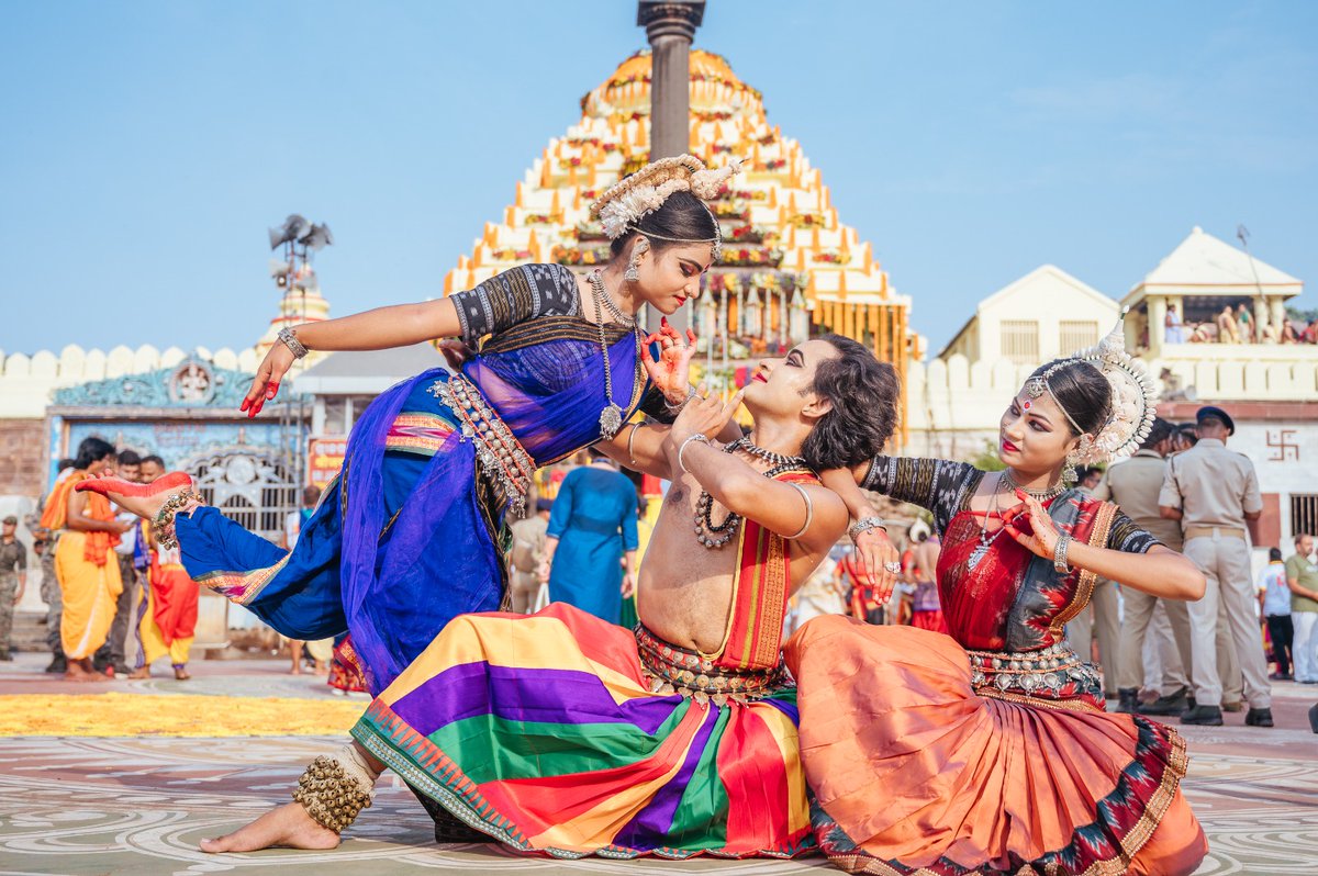 dm_puri's tweet photo. Devotional energy in the air of #Puri.

#RathaYatra2023
#JaiJagannatha
#MoPuri https://t.co/GLA8EvDMsx
