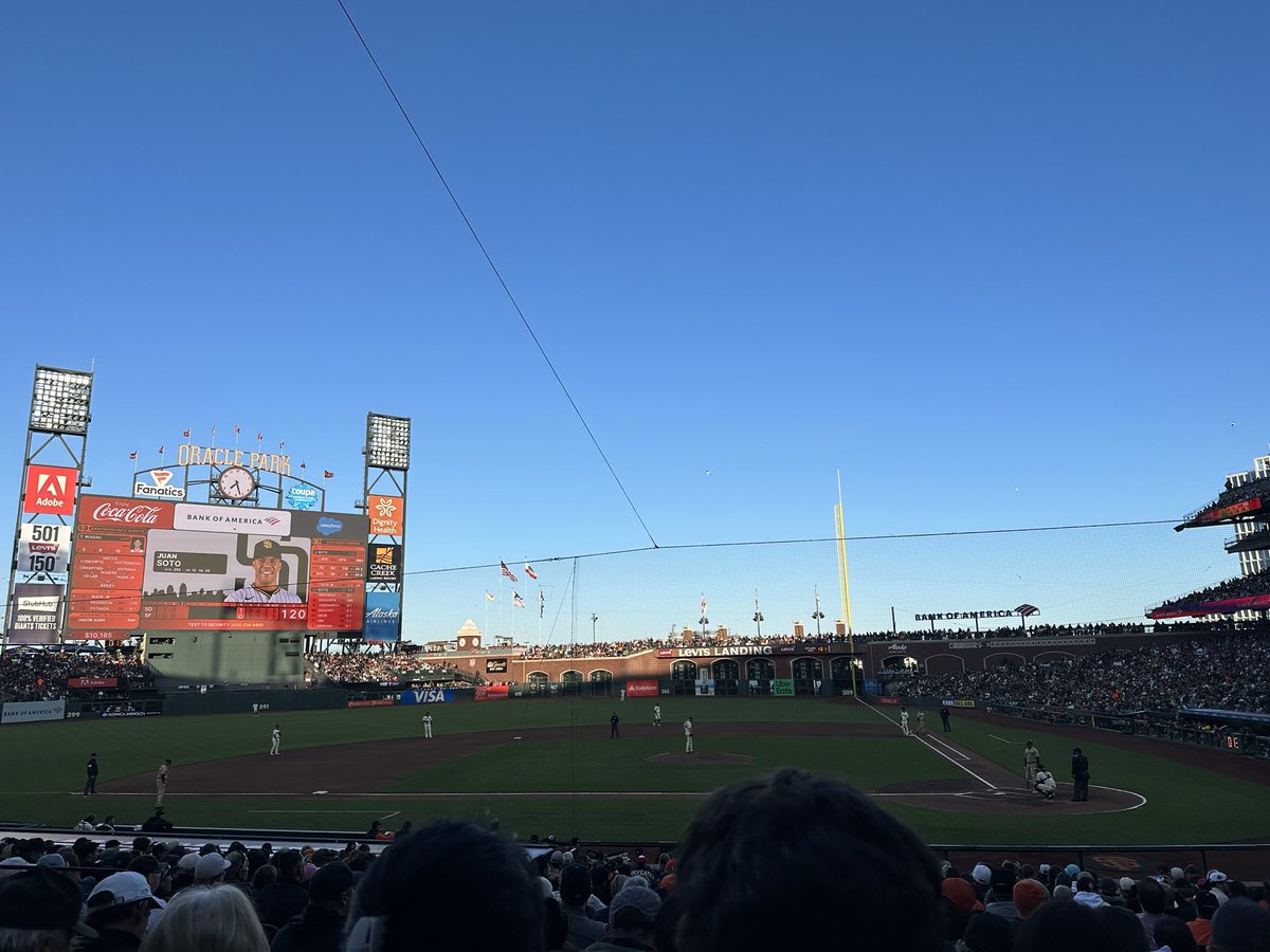 It’s my birthday. Please win @SFGiants #NothingLikeIT #SFGiants @OracleParkSF @OracleSeagull @LouSeal01 @amygmultimedia @knbrmurph