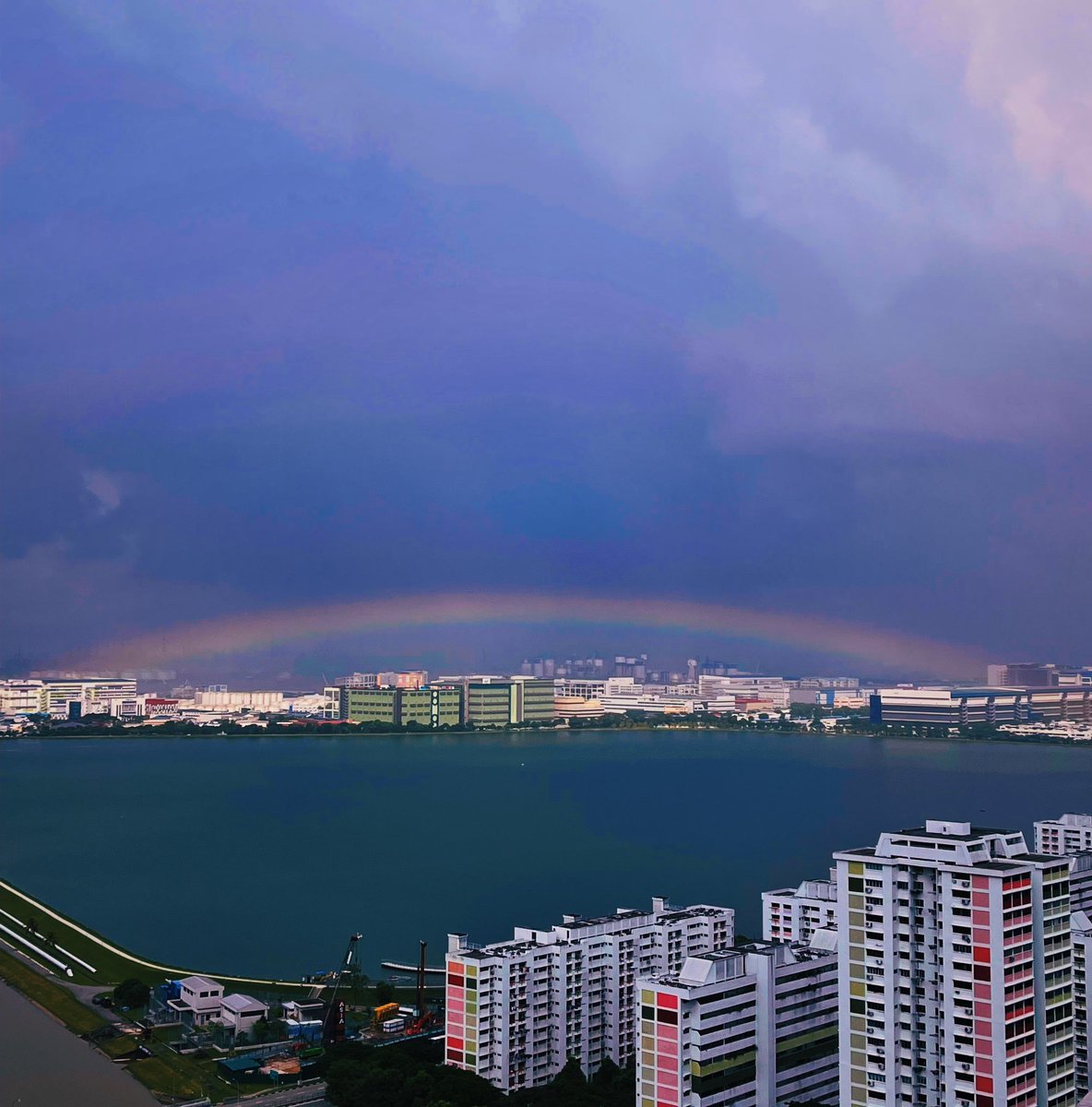 gM, my web3 frens ☕️! Even if the weather's not perfect, let's find joy in the little things and remember that rainbows can still happen on a rainy day 🌧️🌈 Have a great day ahead!🩵