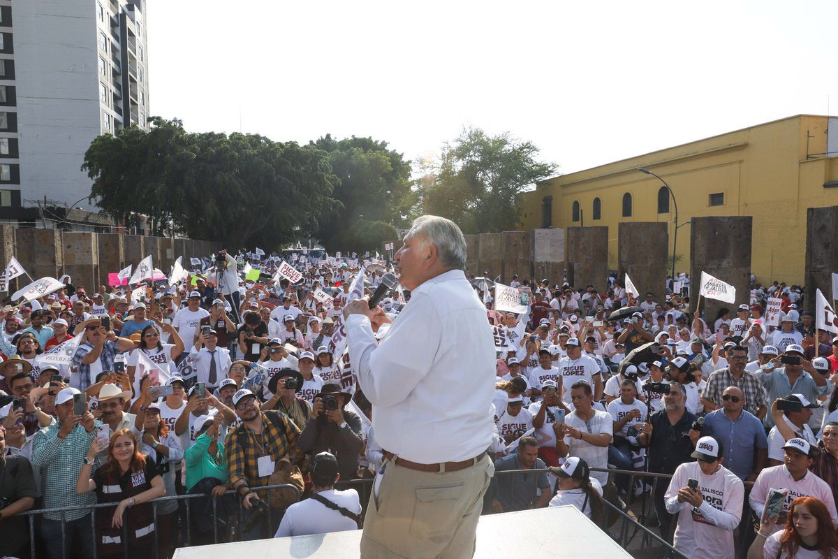 Adán Augusto López H tweet media