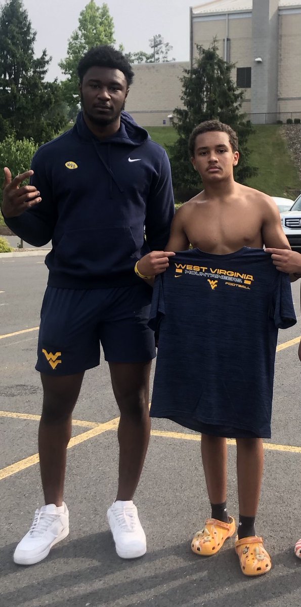 KasonWarden's tweet photo. Balled out at wv camp today I wanna thank @WVUfootball for the opportunity to show my talent can’t wait till next year #juice #musselman #fleat💪🏽🔨 https://t.co/soGOatYOmk