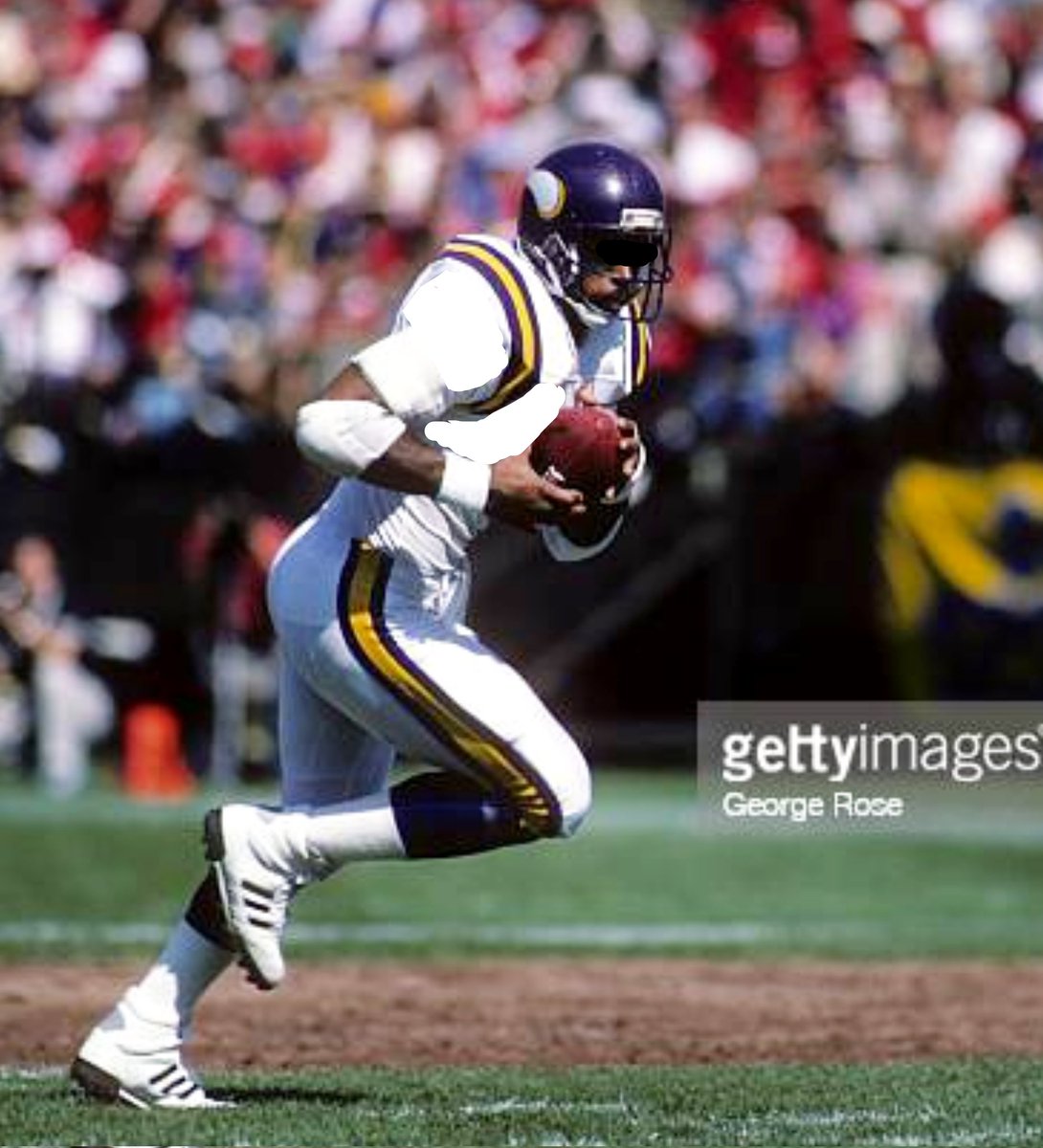 FB_Helmet_Guy tweet media