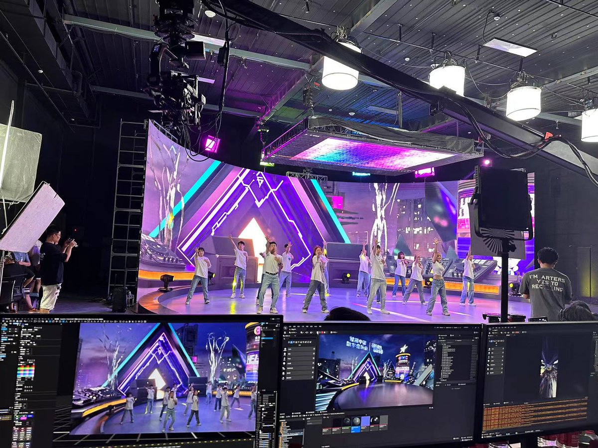 Minda_Wang_Nhat's tweet image. In the same #studio, #hecoos finished 2 #virtual production shows in one day, that's efficient！！!

Can't wait to see "The Dancing King and Beijing Opera" Show!

#virtualproduction #xR #avsolutions #LED #playback #trackingsystem #redspy #rendering #realtime #UnrealEngine