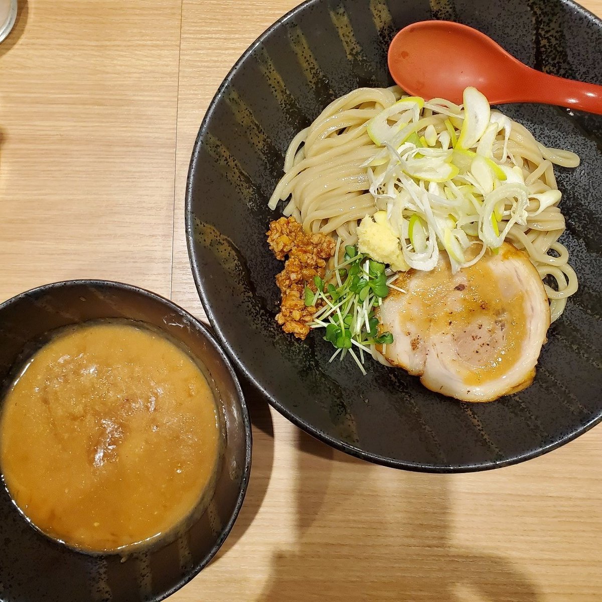 msyktktn's tweet photo. レビューを投稿しました『鶏と魚だしのつけめん哲 溝の口店』久々… https://t.co/w6X1uEEzQw #ramendb #ramen #ラーメン https://t.co/PCyfAftRA9