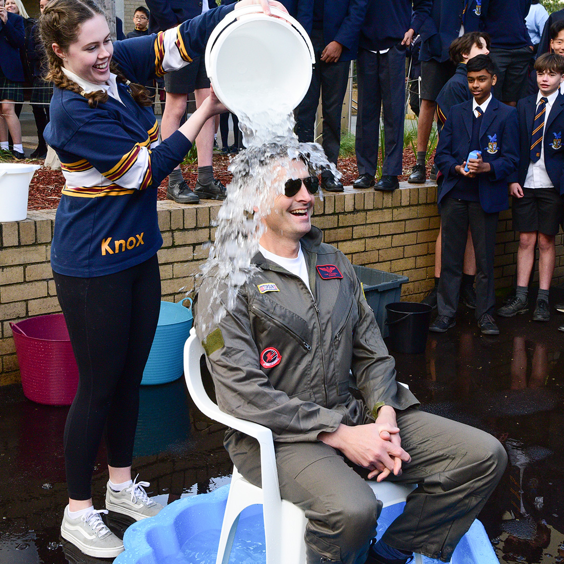 TheKnoxSchool's tweet photo. It was the TKS big freeze today. The School Captains' idea to dunk some brave members of staff on the coldest day for six months - and they took the plunge for MND. So far we have raised over $4000 with more still to come. https://t.co/E4idDoTeng