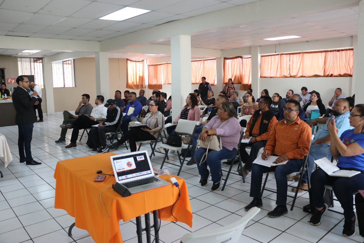juanenrique7507's tweet photo. 🔸 Gran jornada de información se llevó acabo en las diferentes regiones de nuestro Estado, la Sección 2 da a conocer la Información y Comunicación de la Respuesta Nacional. #Sección2 #SNTE #RespuestaNacional https://t.co/dqttGCgTPB