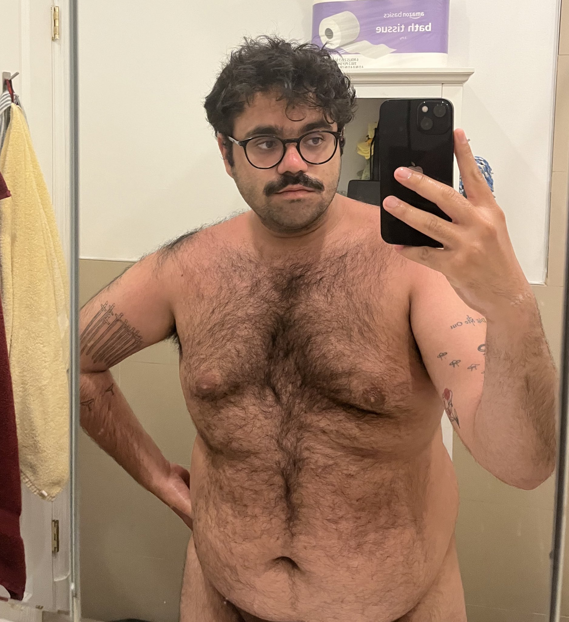 calamari c0ck ring 🦑 on X: Showering is so literally everything  t.co8XqgvIR8ar  X