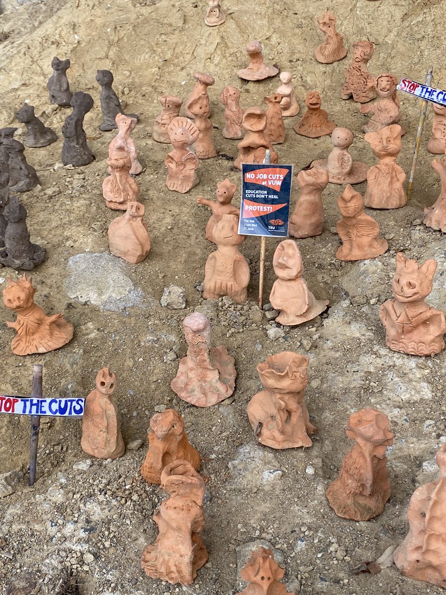 AKeenReader's tweet image. Just this today. 
@TEU_THW_VUW #savevuw #nerdlyf