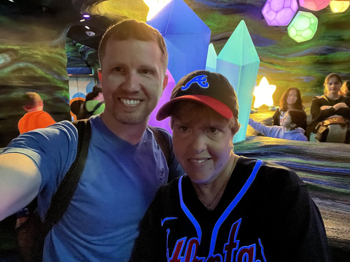 paulstrunk30's tweet photo. @UniStudios First time in 19 years to visit a theme park with Kirsten without the kids. Feel blessed!! https://t.co/AljGDDWs13