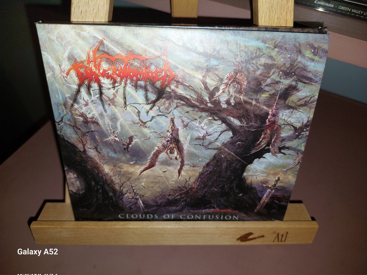 hellrasec's tweet image. Esta fue la playlist de hoy... @morkhalden @riversidepl @phlebotomizedNL @EnforcedRVA
👊🏻😬