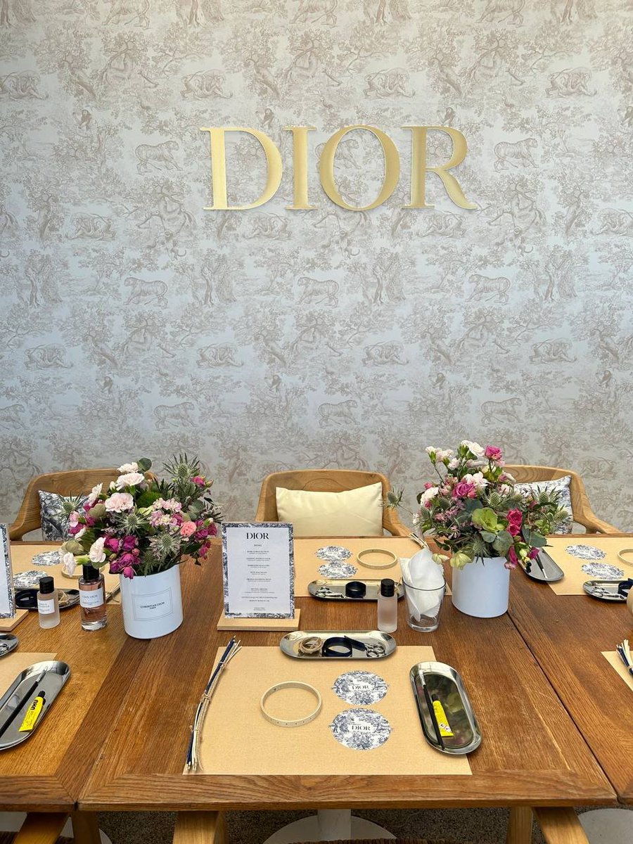 lanneynina's tweet photo. I visited Dior today https://t.co/c1DuWMoMl8