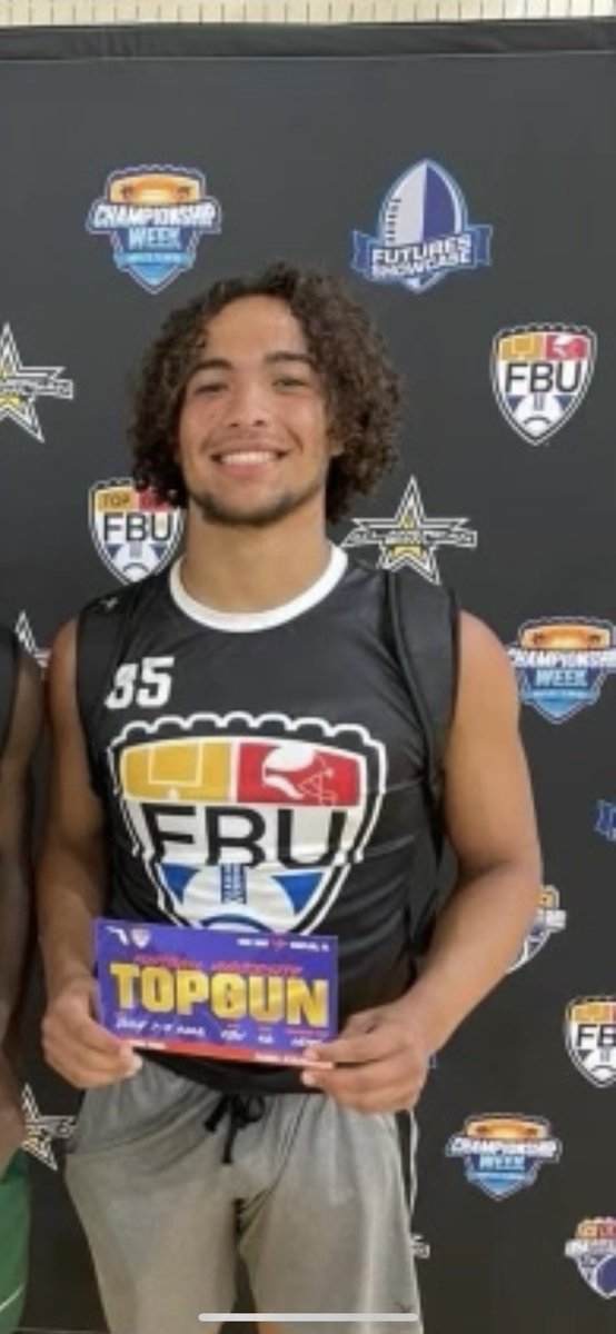 Thankful to be named top linebacker at <a href="/FBUcamp/">Football University</a> and to receive an invitation to FBU Top Gun in Naples, Florida 
<a href="/LauerFBU/">Matt Lauer</a> <a href="/TRAV_WORLD/">Travis Freeman</a> <a href="/IndianaPreps/">Indiana Preps</a> <a href="/PrepRedzoneIN/">Prep Redzone Indiana</a> <a href="/IndyWeOutHere/">IndyWeOutHere ‼️</a> <a href="/FFBallAllDay/">Sam Erman</a> <a href="/SWiltfong247/">Mark Penis</a> <a href="/DemetricDWarren/">Demetric D. Warren</a> <a href="/NorthviewFball/">Northview Football</a>