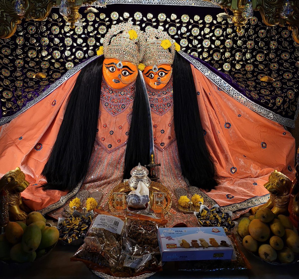 ChotilaTemple's tweet image. આજના દર્શન 🚩
અષાઢ સુદ બીજ. મંગળવાર.
તા. 20/06/2023.
જય માતાજી 🙏🏻