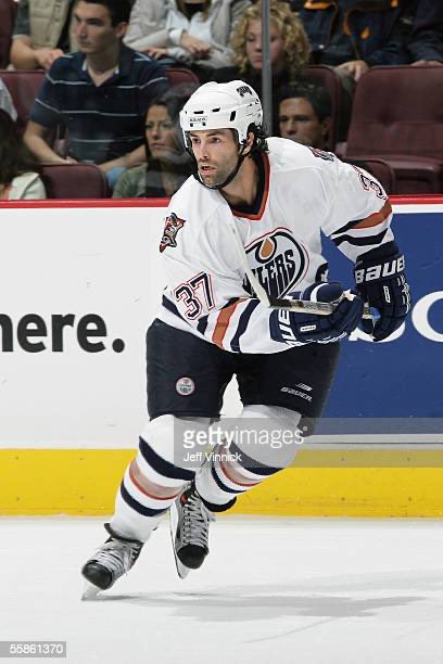 @JeffMarek @zjlaing Former #LetsGoOilers player Mike Peca. @EdmontonOilers 🔶🔷