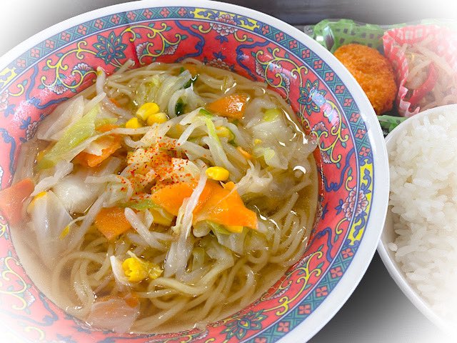 今日のお昼、塩ラーメンを報告いたしますw
薄味が良き(๑˃̵ᴗ˂̵)