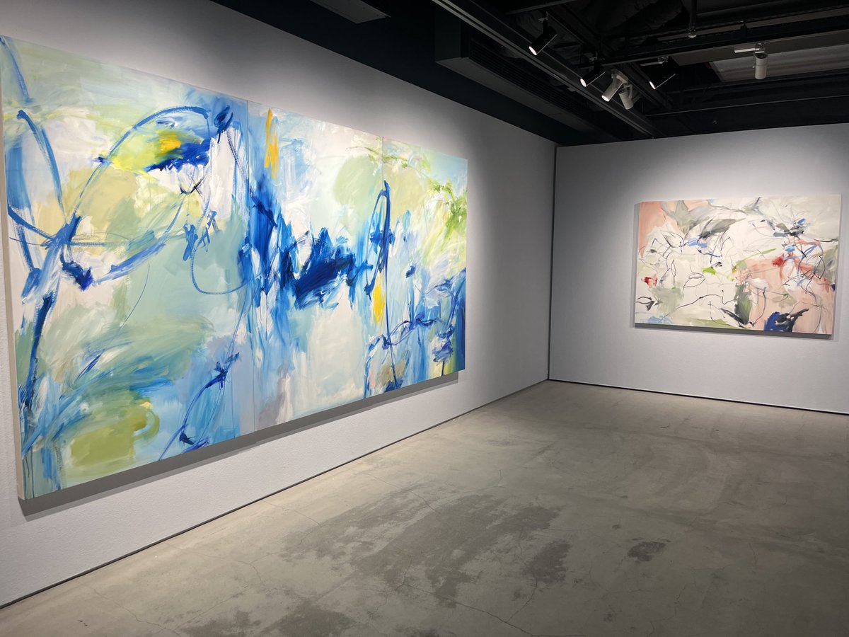 新井碧さん個展「持続する線」
銀座 蔦屋書店 FOAM CONTEMPORARYにて。

躍動感のあるストロークと心地よい色彩がのびやかに表現されていて、美しく引き込まれます。
時間を忘れて眺めたくなる魅力✨

#IGおすすめ展示会 

6/20(火)本日まで！
store.tsite.jp/ginza/blog/art…