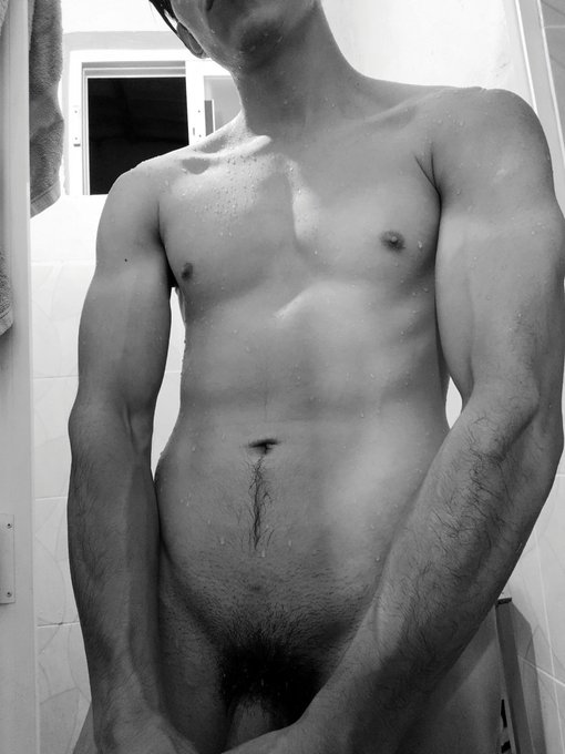 Hoy en #jugandoconluz Espero tengan una rica noche mis guapotes 😋 https://t.co/GfH0O3cFCZ<a href="/tag/jugandoconluz"class="tags">#jugandoconluz</a>