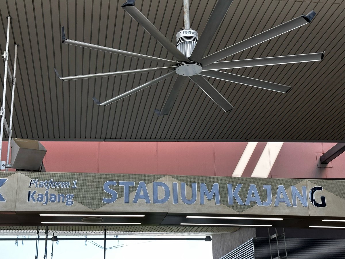 BeadsMax's tweet photo. (@ RapidKL Stadium Kajang (KG34) MRT Station - @myrapidkl in Kajang) https://t.co/gT8Fhxrvlh https://t.co/CuVc8GzVNc
