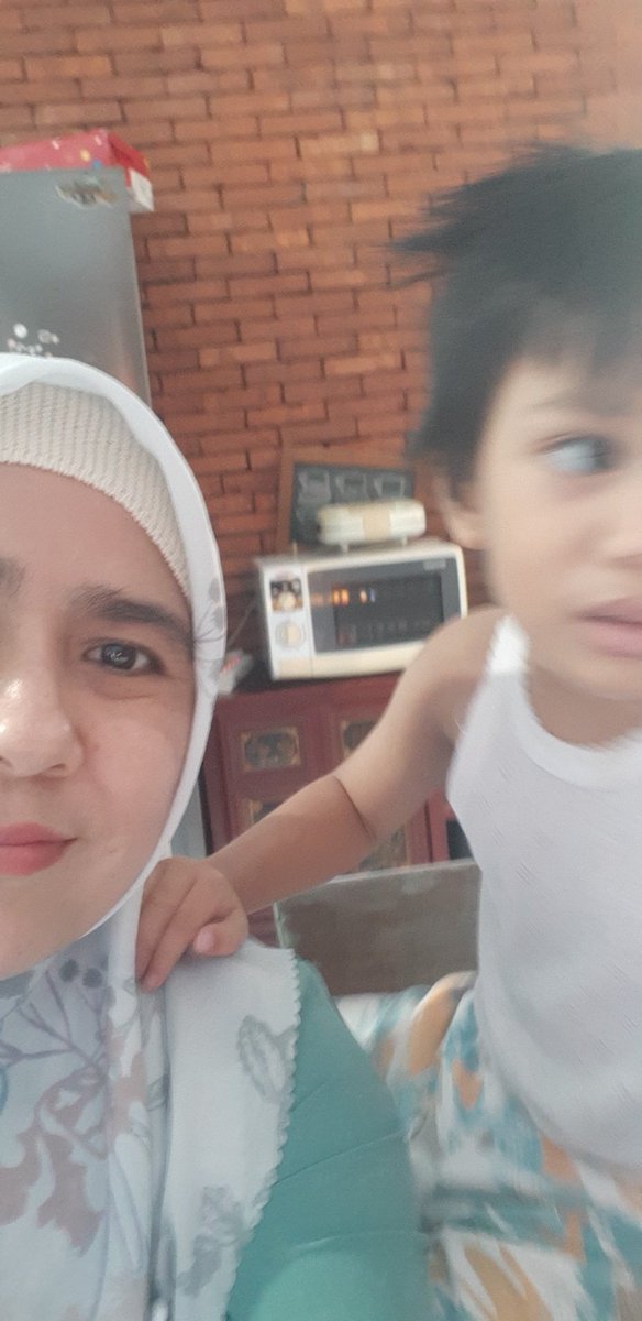 Pep_amel's tweet photo. Dah gak mo buka sosmed lagi selain twitter buat kelanjutan hidup n nakanak yang suci.
Dah gak peduli lagi juga sama omongan orang n fitnahan2 pasangan itu sampe bikin akun open BO yang mengatasnamakan gw👊🧟‍♀️
Kalo kata gw jaman dulu peduli setan🙏
Gw terlalu berarti buat mereka😇 https://t.co/itkJeptHow
