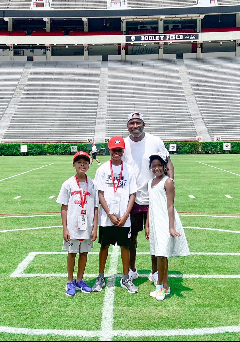 Happy Father’s Day to all. Great time @ugaathletics last week with the family. Future Bulldogs. #georgia #bulldogs #UGA