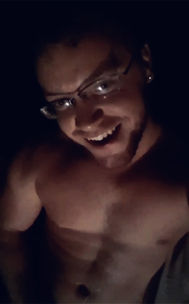 SwiftKnife24's tweet photo. Hope everyone survived the Manic Monday, I know I went out with a bang ‼️ 🍆💦🥵full video >https://t.co/30UO9Fmj08 @JohnSol11592340 @gayfantasies69 @TsCamStars @SheCockLove2 @transtweets69 #bedtime #playwithme #lust #Love #seductive https://t.co/pckSfh1muR