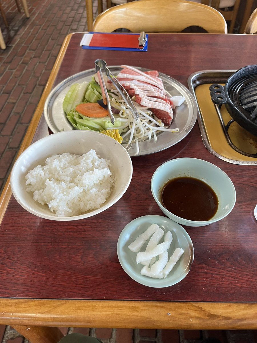 dakayou's tweet photo. 走ってると気持ちよくて蒜山まで来てしまった(笑)。蒜山大将さんいつ来ても最高です❗️
#ひるぜん大将
#wave110i
#原付2種ツーリング https://t.co/2kziRTTEAy