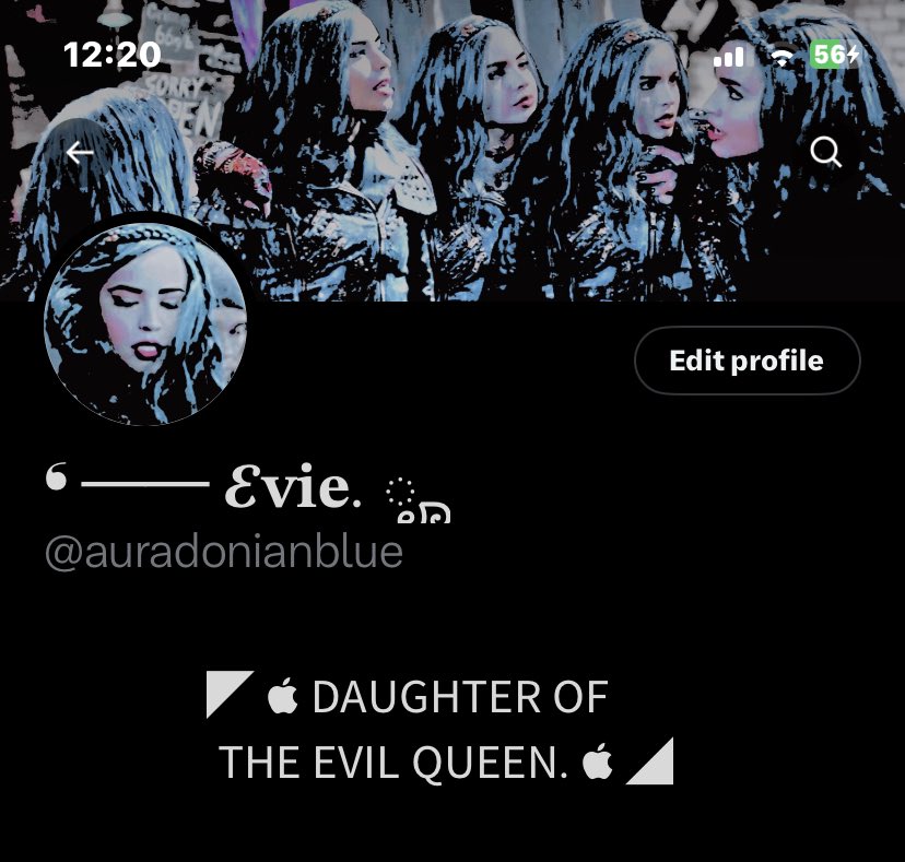 auradonianblue's tweet photo. ⠀
⠀ ⠀⠀✎ ⨾  ─ girl. eugh, i suck at making layouts. https://t.co/9Gcmm8FBOc
