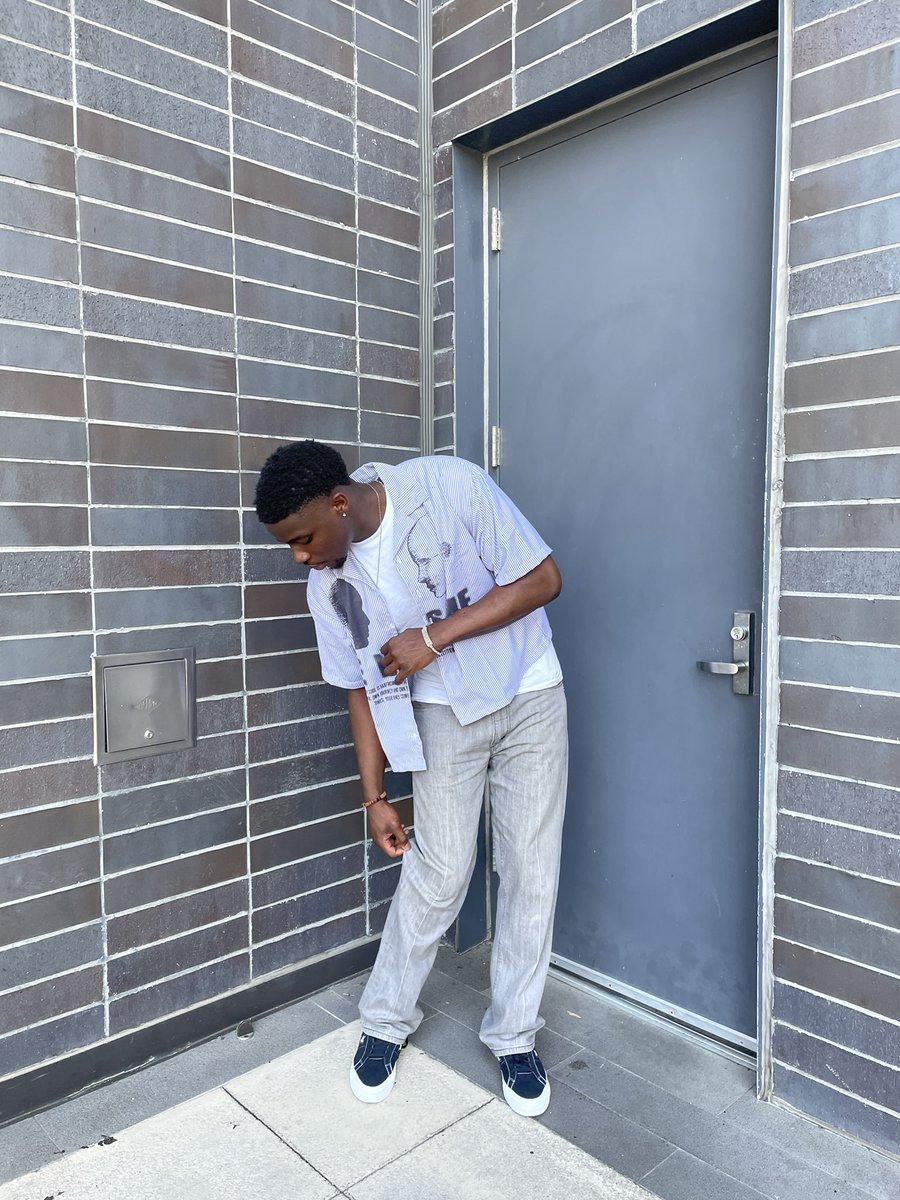 more life , more blessings , more success . 

Here’s to 21🥂