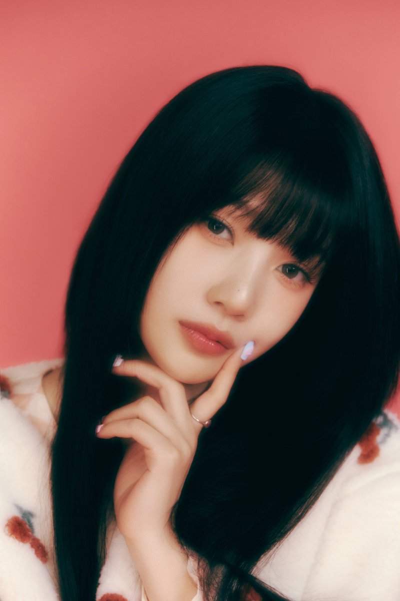 inquirerdotnet's tweet photo. WELCOME BACK, SOO-YOUNG!💚

SM Entertainment confirms that Red Velvet’s Joy will resume her activities in June 21 following her temporary hiatus, according to a statement via Korean media outlet EDaily. | 📸: Red Velvet/Twitter via @HMallorcaINQ https://t.co/A60IdXG5Mn