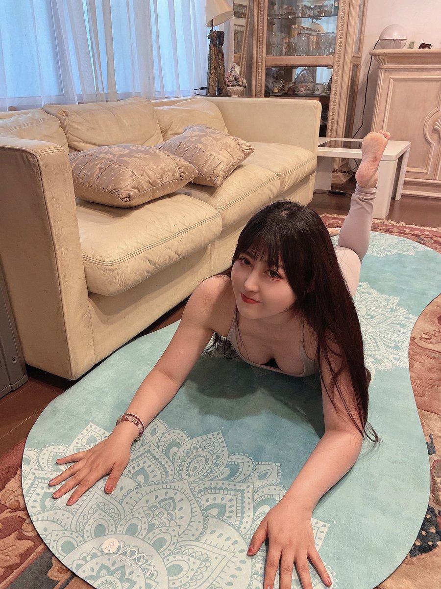 moa_fuzisaki82's tweet photo. 🧘♀️~Yoga Design Lab ~🧘♀️
(ヨガデザインラボ)
この度、素敵なご縁がありまして…👏
yogadesignlabjapanさま✨YDLアンバサダーに就任いたしました🧘♀️ ありがとうございます💗ブランドと商品の魅力PR頑張ります‼️#pr #ambassador #アンバサダー #ヨガデザインラボ #yogadesignlab #ヨガ #yoga https://t.co/RyepDAl2jF