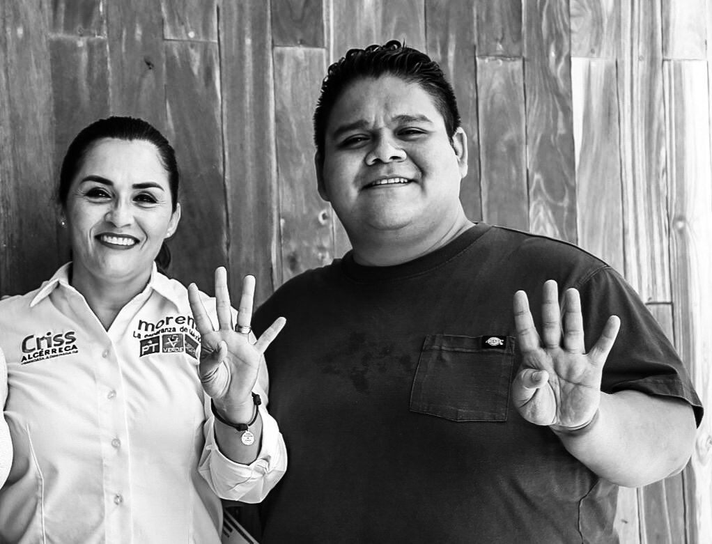 CrissAlcerreca's tweet image. ⚫️ Cuando alguien al que quieres mucho se convierte en un recuerdo, la memoria se convierte en un tesoro.  
Lamento el fallecimiento de nuestro querido amigo Adolfo González #Rojito, me uno a la pena que embarga en estos momentos a sus familiares y amigos.

#DescansaEnPaz amigo