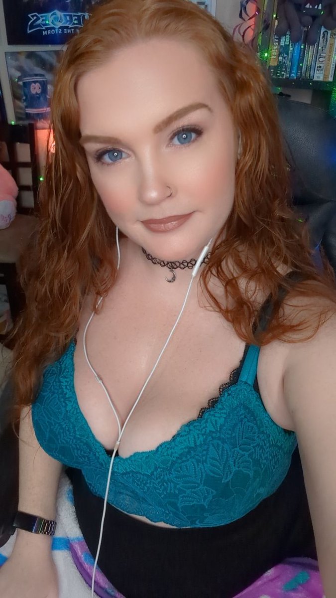 ❤️LIVE!! 👀 Looking for some conversation this evening? 🪷 Stop by @ twitch.tv/sweet_peanut 💗 I'll keep you company, 💦 Playing Games and chillin'🎮 #MondayFunday #worldofwarcraft #Hearthstone #Fortnite #gameswithfriends #gamergirl #Redhead #dogcam #420friendly #chill #drinks