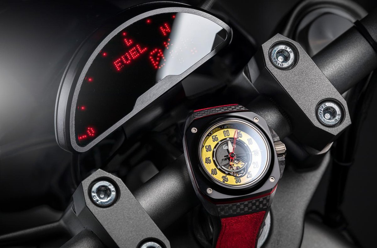 Experience the Italian allure of the Gorilla Fastback GT Modena. Black ceramic, yellow dial, and Alcantara™ strap create a masterpiece. Get yours now at Red Army Watches. #GorillaWatches #FastbackGTModena #ItalianInspiration #LuxuryTimepieces