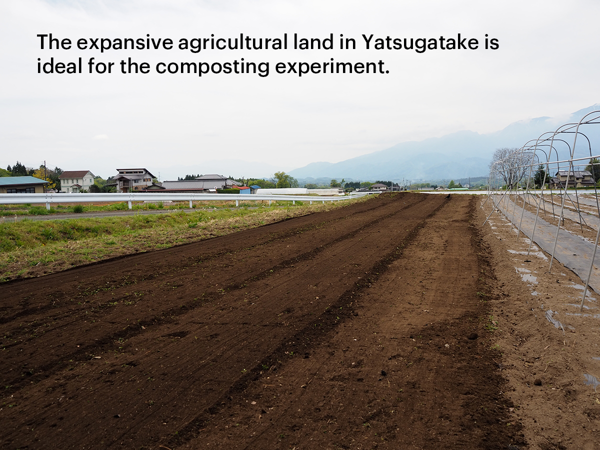 mcgc_en's tweet photo. We are aiming for a circular ecosystem using our #BioPBS™ #biodegradable plastic. In an experiment in Yatsugatake, Japan, used BioPBS™ products are composted and used in growing vegetables etc. Division members and their families took part in the project at the composting site. https://t.co/HcaVhMEi22