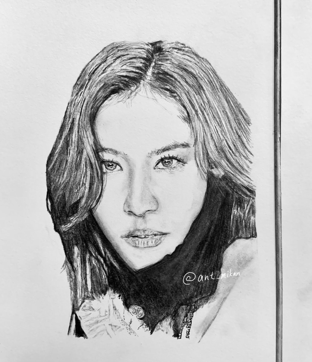 #TWICE #SANA #pencilart #鉛筆画