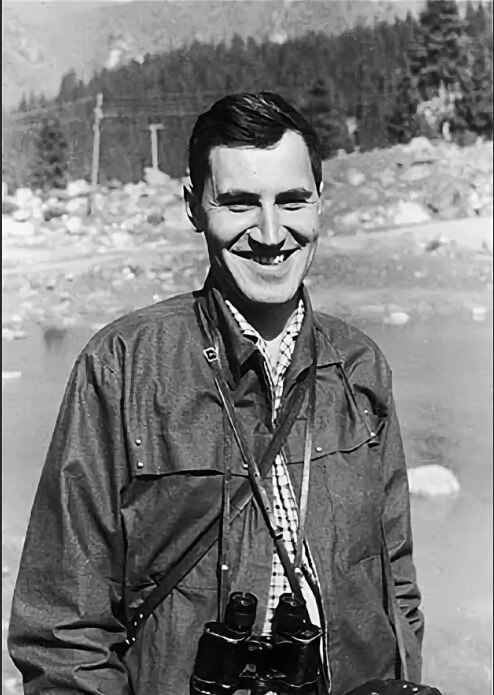 history__ru's tweet photo. 20 июня 1937 года в Москве родился Николай Николаевич Дроздов - советский и российский учёный-зоолог и биогеограф, доктор биологических наук, профессор географического факультета МГУ. Ведущий телепередачи «В мире животных» https://t.co/rhxhptfALI