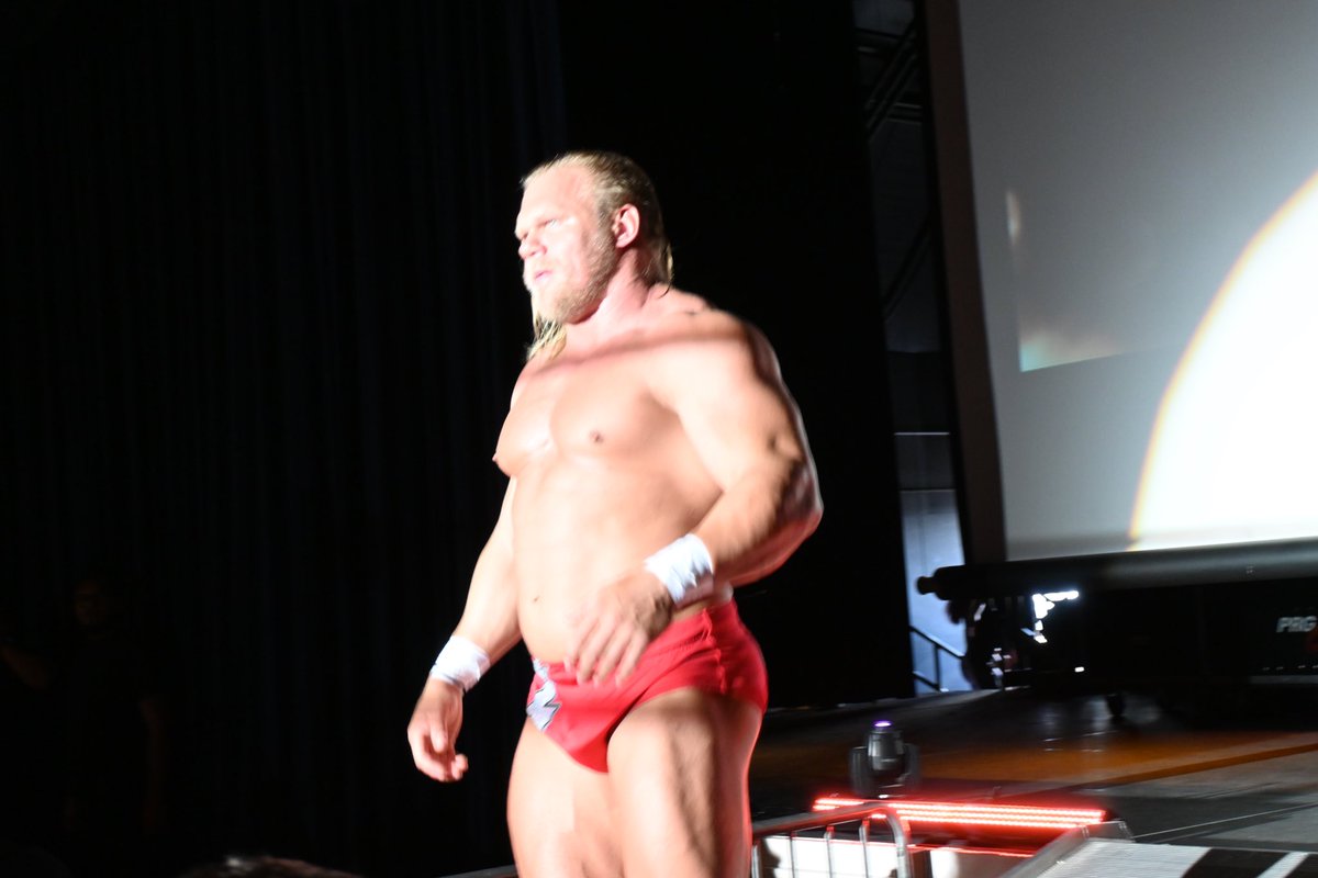 jaividalfangirl's tweet image. My shots of @alexhammerstone from #fsw14