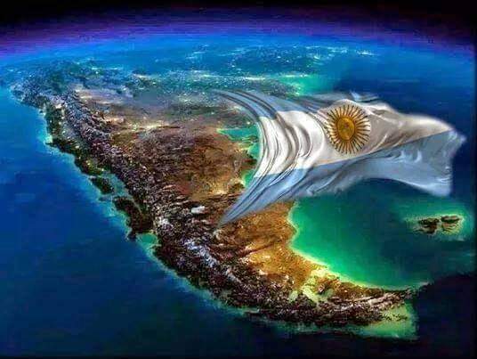2Galos's tweet photo. Feliz día a nuestra Bandera Nacional Argentina.. @destacar https://t.co/KWh1yGiMJV