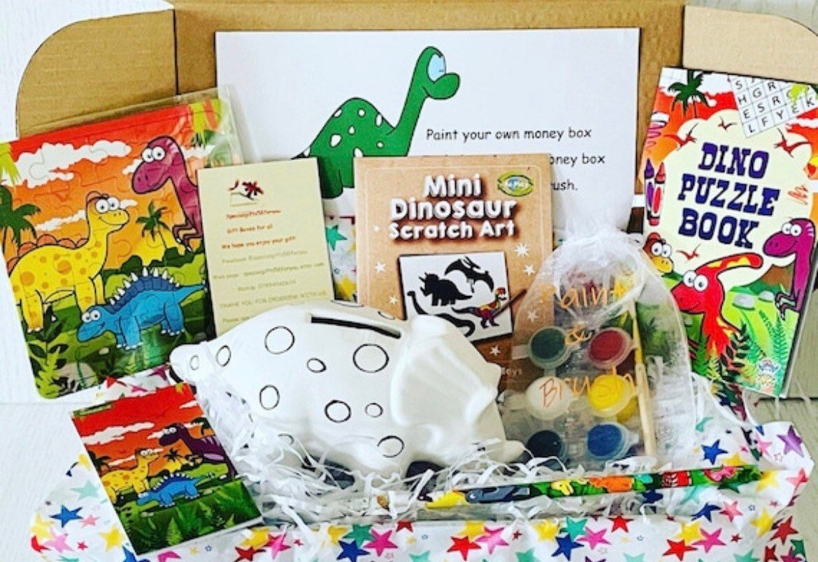 Lovely dinosaur paint your own gift. Dinosaur activity gift. Personalised. Ideal for any occasion. etsy.com/listing/969039… #dinosaurgift #boysgift #dinosauractivity #girlsgift #birthday #dinosaurlove #dinosaurbirthday