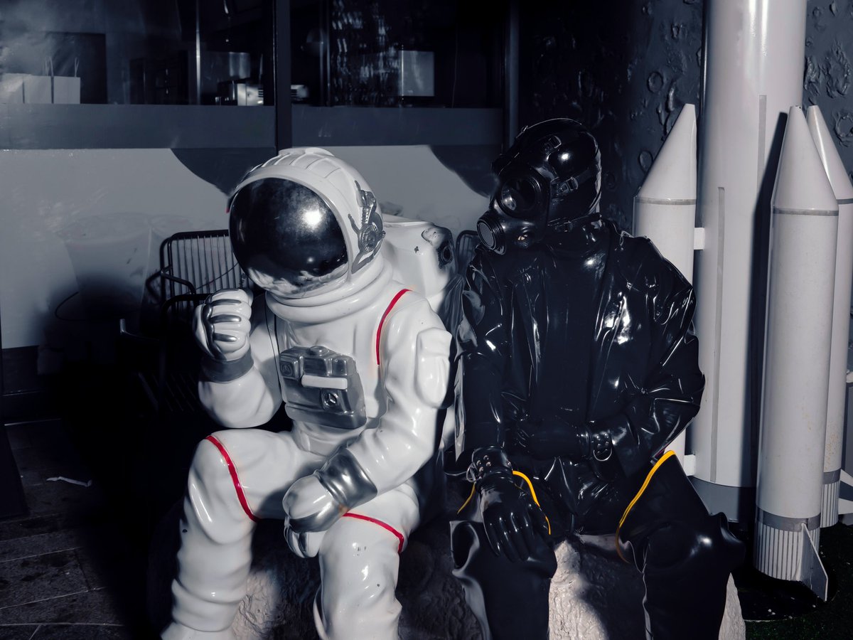 太空人和黑胶人。
📷 <a href="/twidisxj666/">熊吉</a>