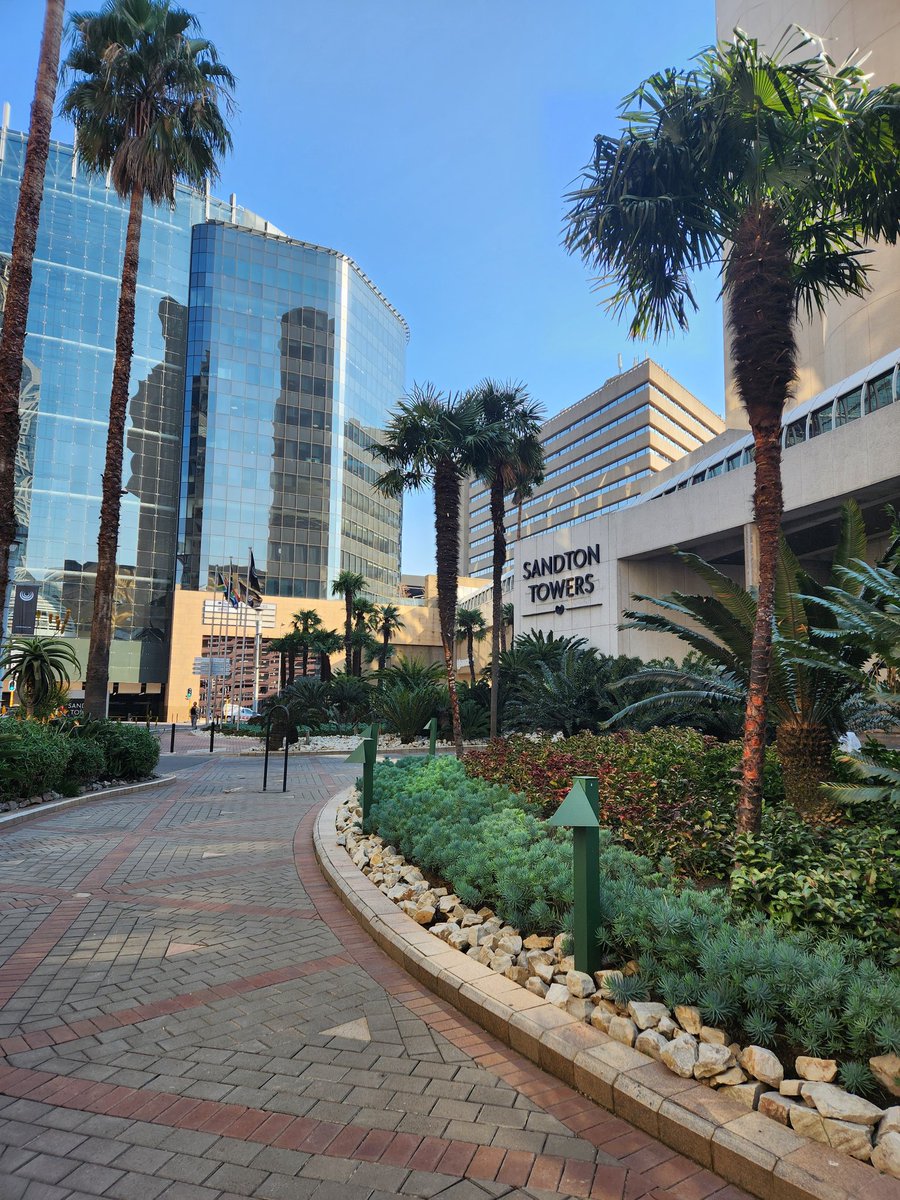 Sandton Sun & Towers Hotel in the heart of Sandton Central is the place to stay, dine & party when visiting Africa's Richest Square Mile

#MiguelChan #Sommelier #Africa #SandtonSunTowers #Hospitality #Sandton #Johannesburg #SouthernSun #SandtonCentral #SouthAfrica #SandtonSun #MC